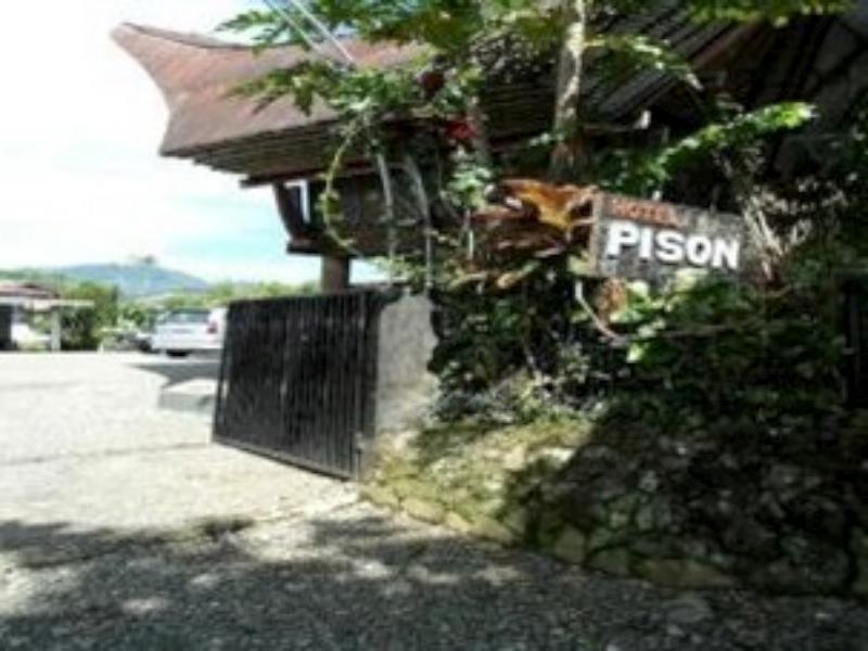 โรงแรมปิสัน รานเตเปา ภายนอก รูปภาพ
